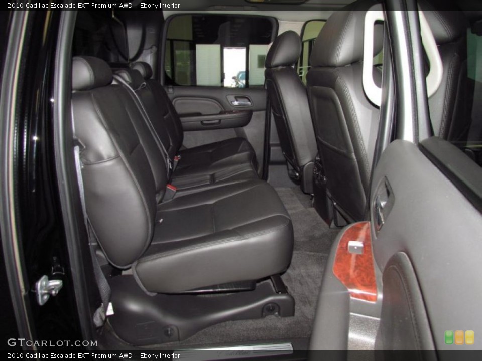 Ebony Interior Photo for the 2010 Cadillac Escalade EXT Premium AWD #52791744
