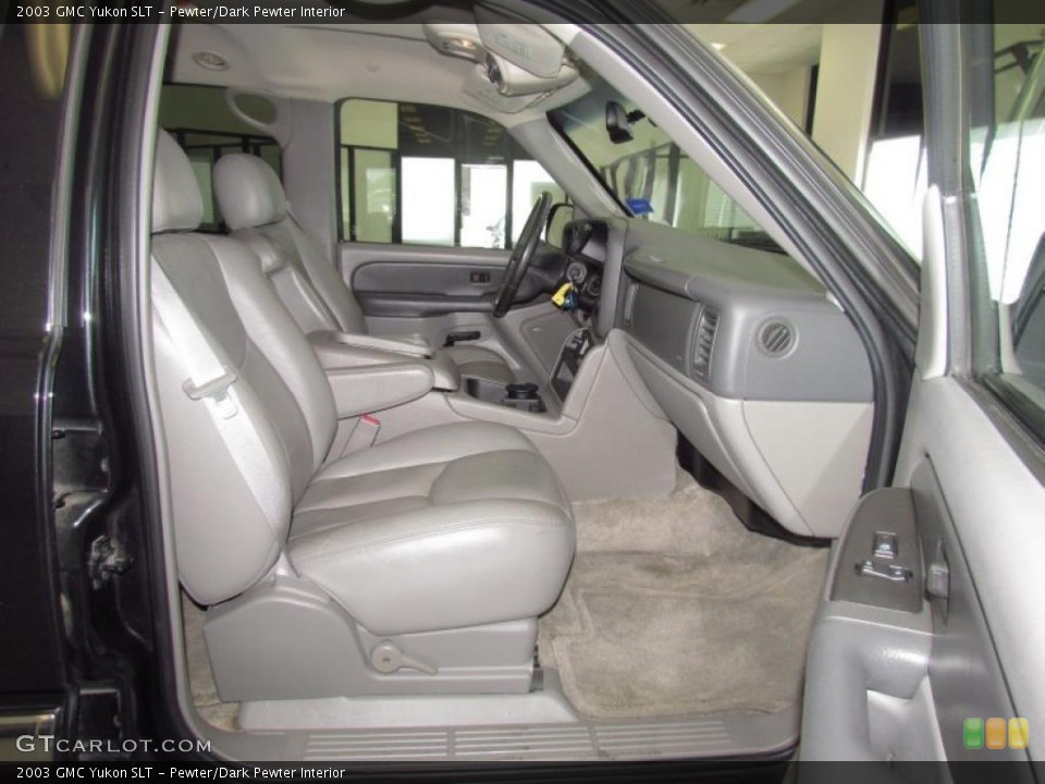 Pewter/Dark Pewter Interior Photo for the 2003 GMC Yukon SLT #52793168