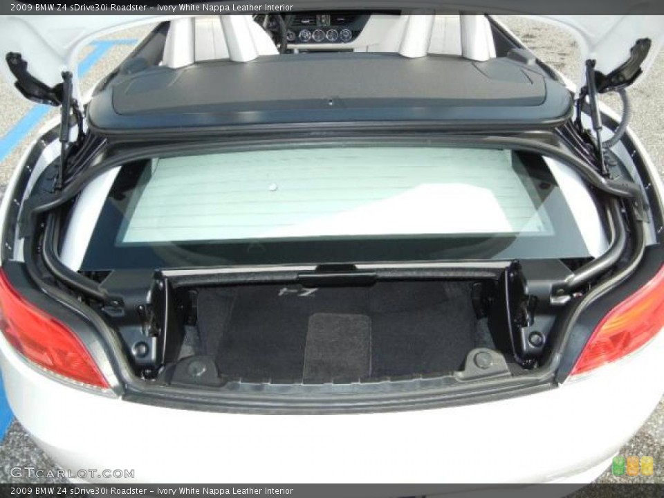 Ivory White Nappa Leather Interior Trunk for the 2009 BMW Z4 sDrive30i Roadster #52794088