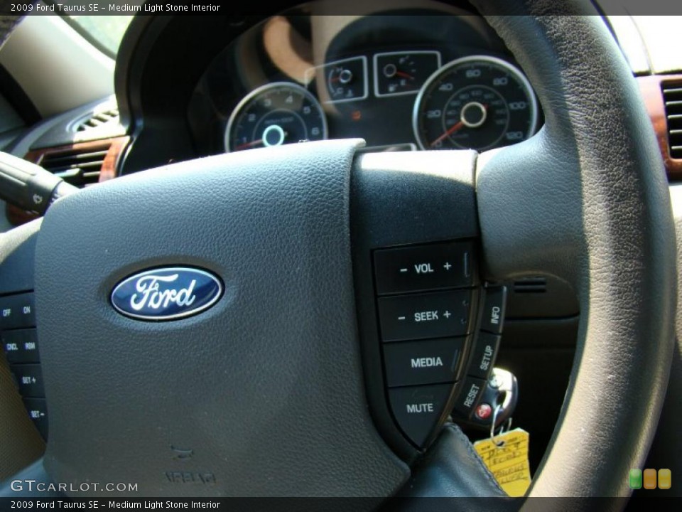 Medium Light Stone Interior Controls for the 2009 Ford Taurus SE #52795504