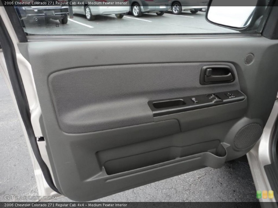 Medium Pewter Interior Door Panel for the 2006 Chevrolet Colorado Z71 Regular Cab 4x4 #52799928