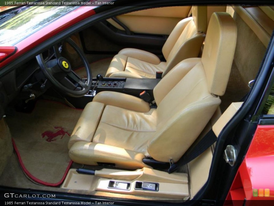 Tan Interior Photo for the 1985 Ferrari Testarossa  #52800948