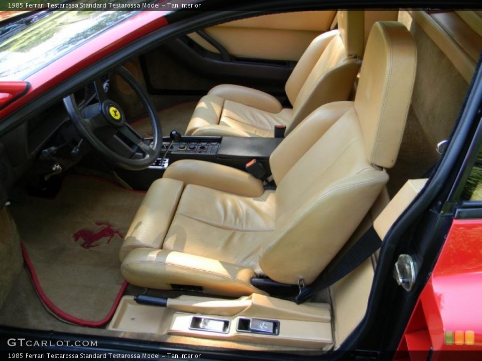 Tan Interior Photo for the 1985 Ferrari Testarossa  #52800948