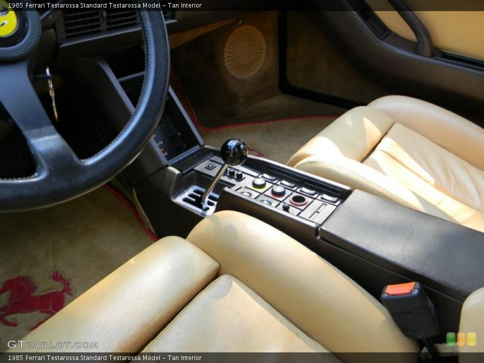 Tan Interior Controls for the 1985 Ferrari Testarossa  #52800992