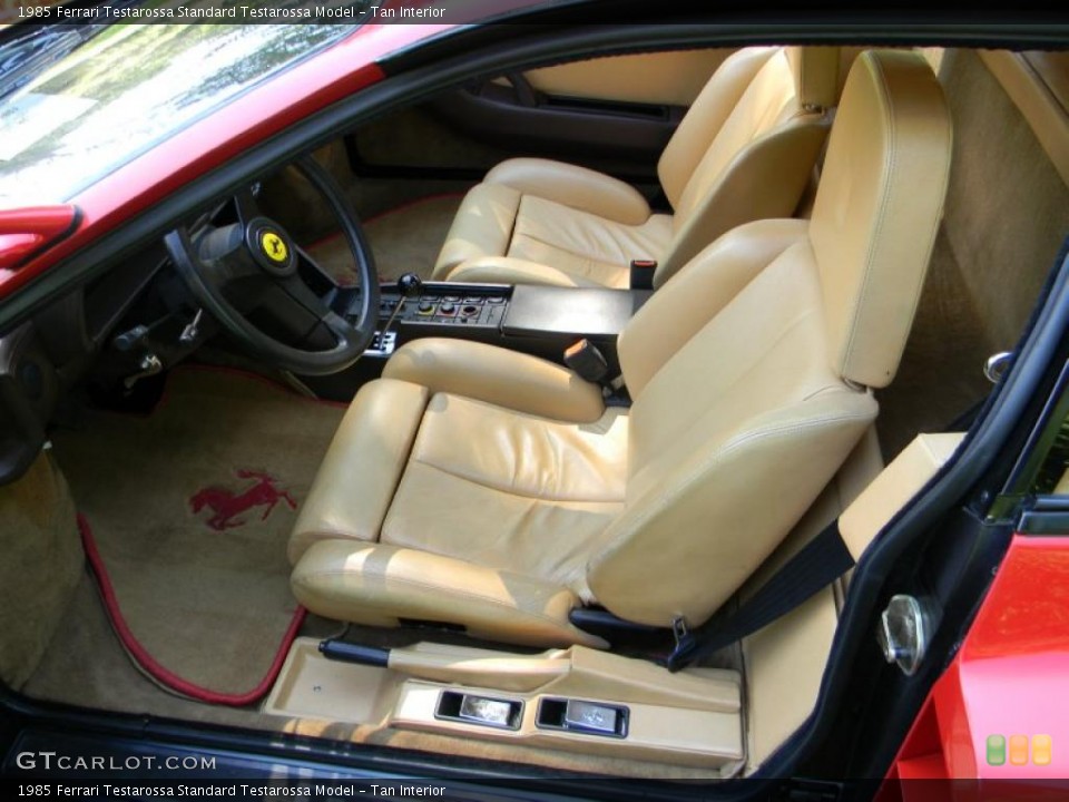 Tan Interior Photo for the 1985 Ferrari Testarossa  #52801104