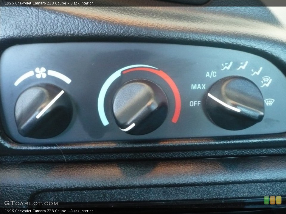 Black Interior Controls for the 1996 Chevrolet Camaro Z28 Coupe #52825553