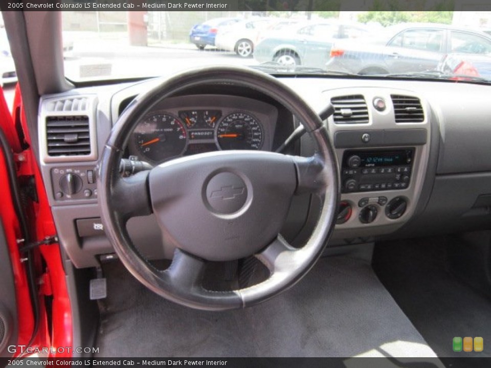 Medium Dark Pewter Interior Dashboard for the 2005 Chevrolet Colorado LS Extended Cab #52826759