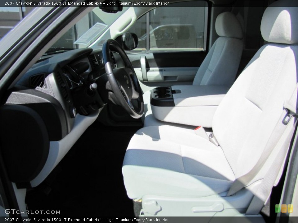 Light Titanium/Ebony Black Interior Photo for the 2007 Chevrolet Silverado 1500 LT Extended Cab 4x4 #52827395