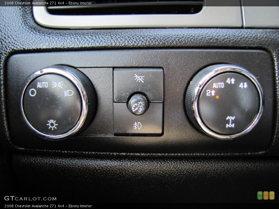 Ebony Interior Controls for the 2008 Chevrolet Avalanche Z71 4x4 #52828859