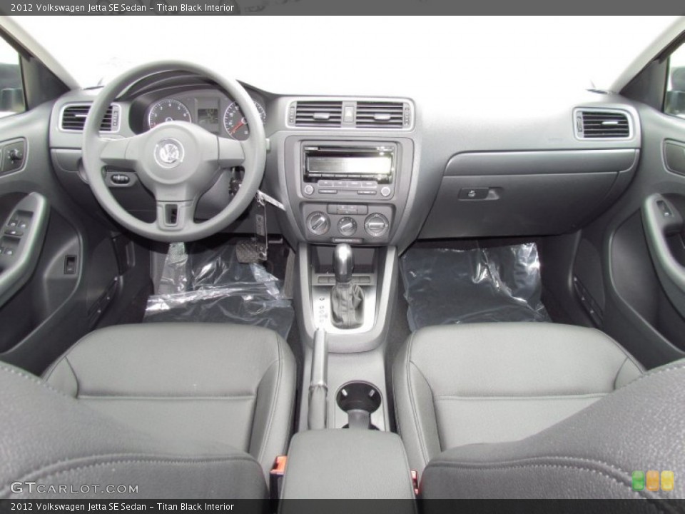 Titan Black Interior Photo for the 2012 Volkswagen Jetta SE Sedan #52840077