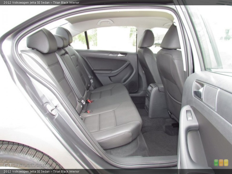 Titan Black Interior Photo for the 2012 Volkswagen Jetta SE Sedan #52840407