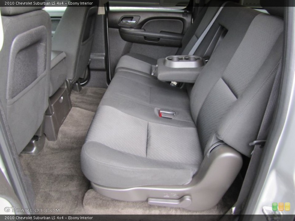 Ebony Interior Photo for the 2010 Chevrolet Suburban LS 4x4 #52841208