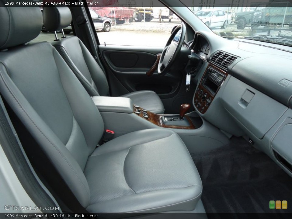 Black Interior Photo for the 1999 Mercedes-Benz ML 430 4Matic #52854543