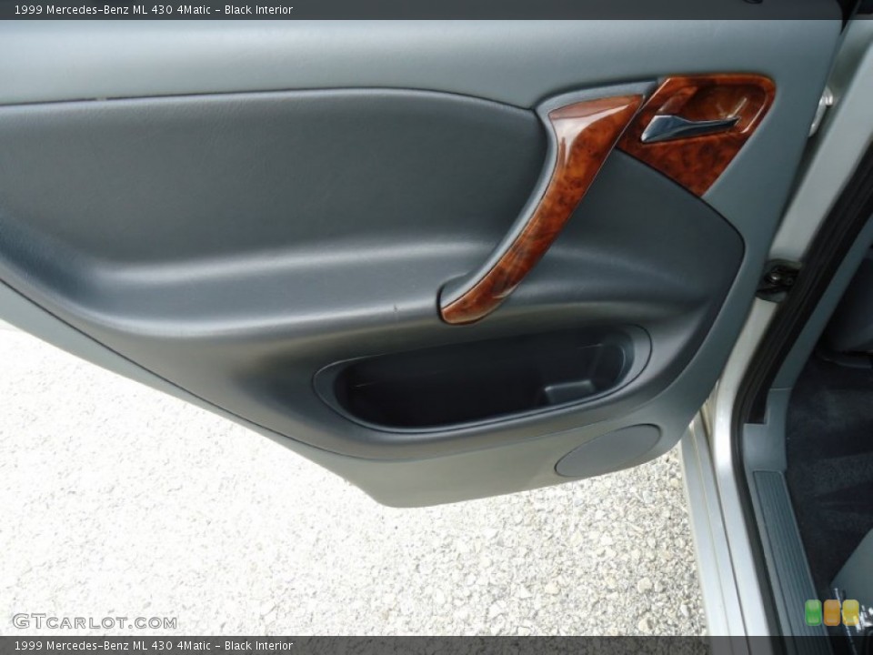 Black Interior Door Panel for the 1999 Mercedes-Benz ML 430 4Matic #52854672