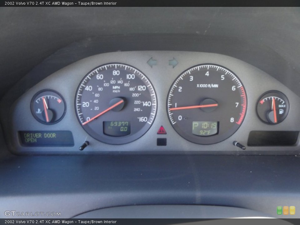 Taupe/Brown Interior Gauges for the 2002 Volvo V70 2.4T XC AWD Wagon #52855779