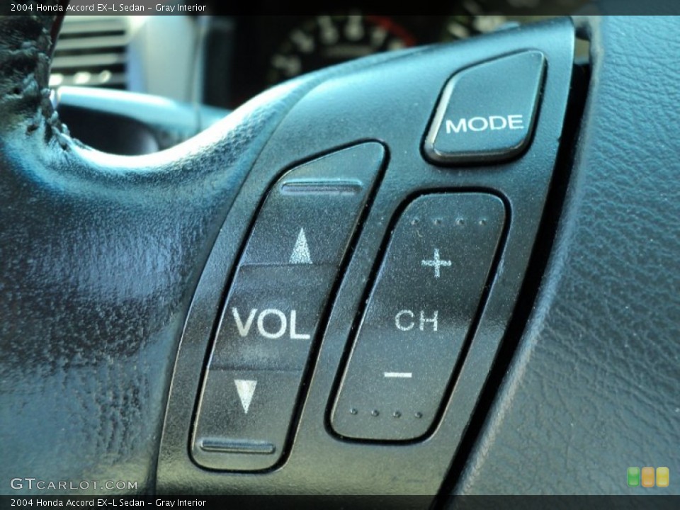 Gray Interior Controls for the 2004 Honda Accord EX-L Sedan #52857843