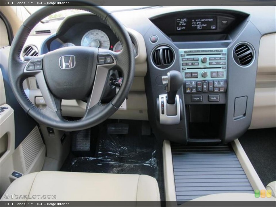 Beige Interior Dashboard for the 2011 Honda Pilot EX-L #52858344