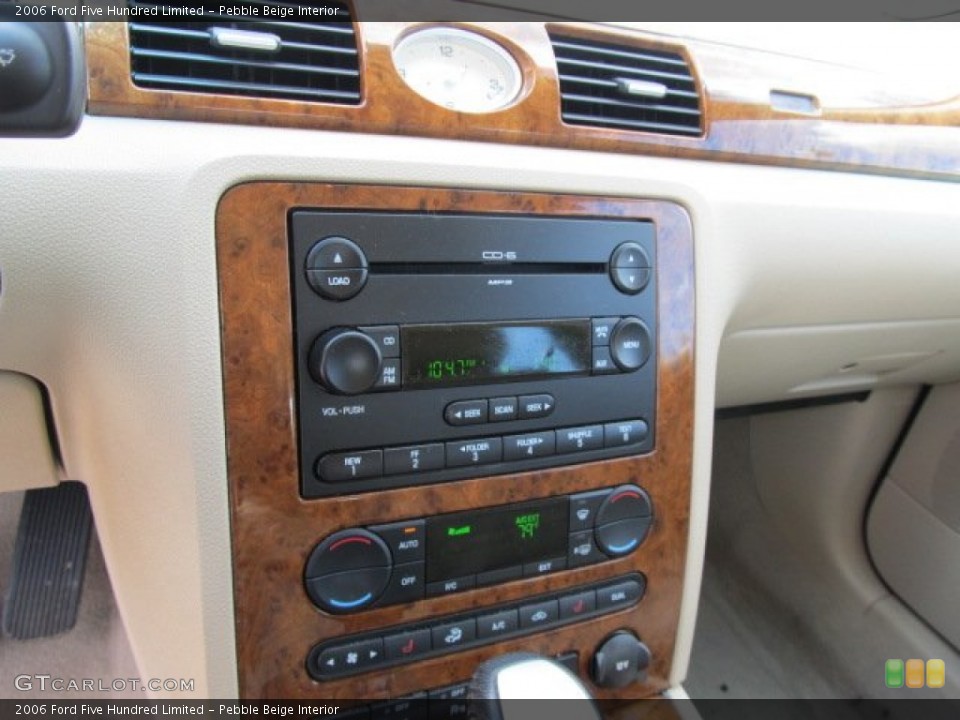 Pebble Beige Interior Audio System for the 2006 Ford Five Hundred Limited #52860810