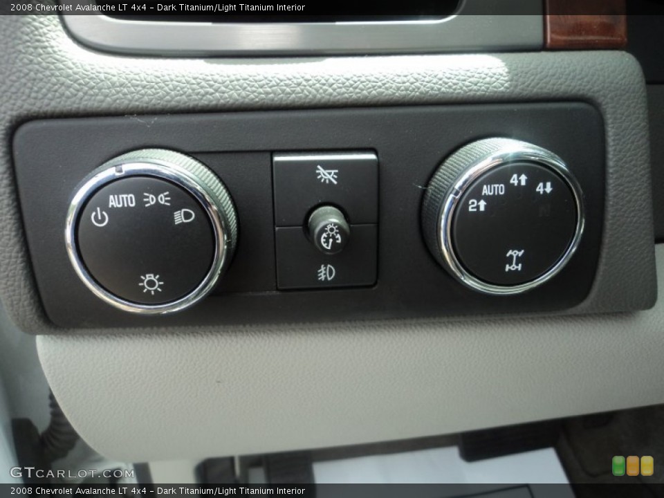 Dark Titanium/Light Titanium Interior Controls for the 2008 Chevrolet Avalanche LT 4x4 #52863069