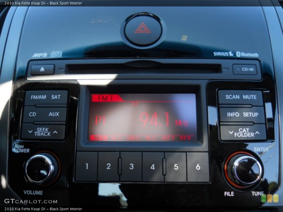 Black Sport Interior Controls for the 2010 Kia Forte Koup SX #52871742