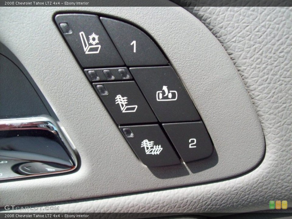 Ebony Interior Controls for the 2008 Chevrolet Tahoe LTZ 4x4 #52873608