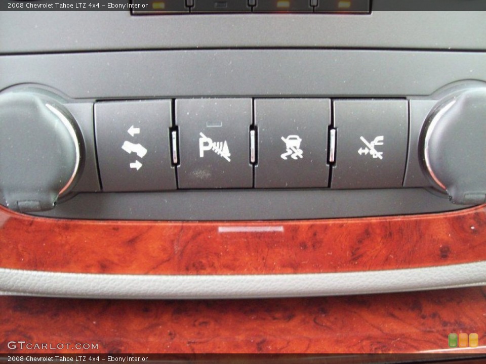 Ebony Interior Controls for the 2008 Chevrolet Tahoe LTZ 4x4 #52873674