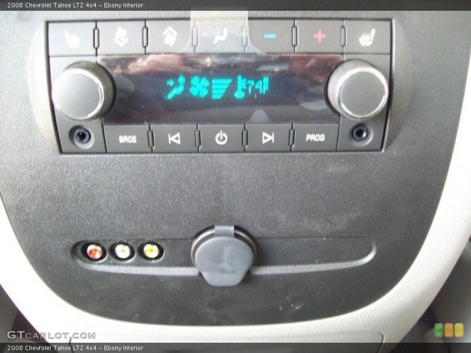 Ebony Interior Controls for the 2008 Chevrolet Tahoe LTZ 4x4 #52873725