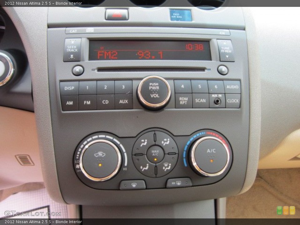 Blonde Interior Controls for the 2012 Nissan Altima 2.5 S #52876320