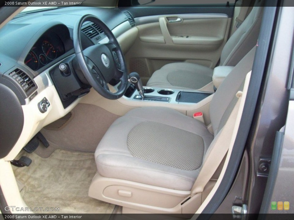 Tan Interior Photo for the 2008 Saturn Outlook XE AWD #52876878