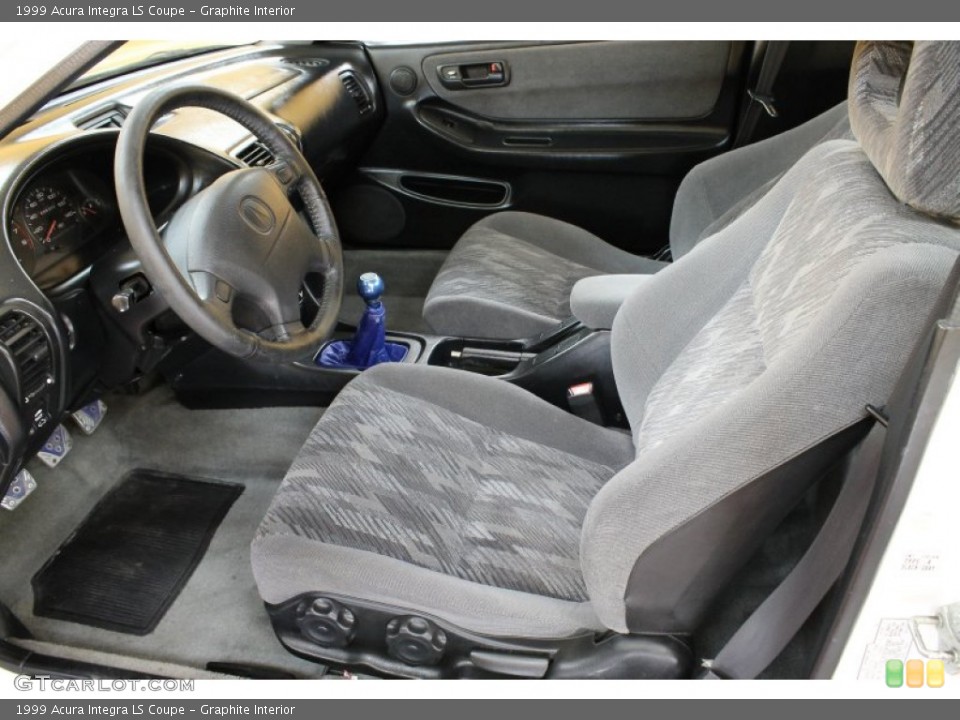 Graphite Interior Photo for the 1999 Acura Integra LS Coupe #52877544