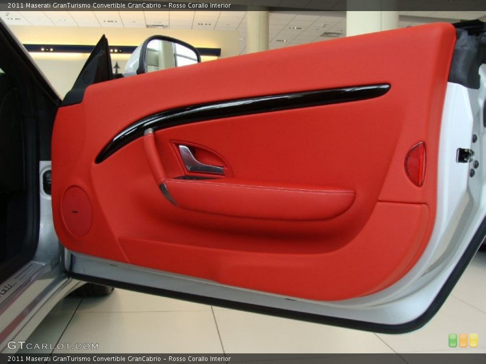 Rosso Corallo Interior Door Panel for the 2011 Maserati GranTurismo Convertible GranCabrio #52884999