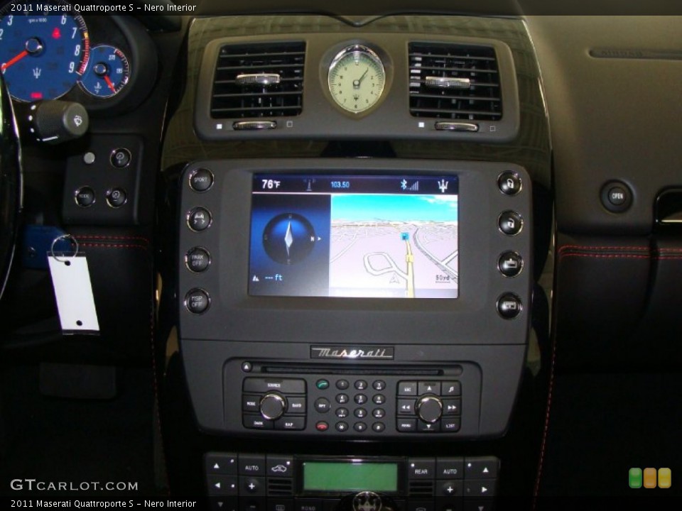 Nero Interior Navigation for the 2011 Maserati Quattroporte S #52886151