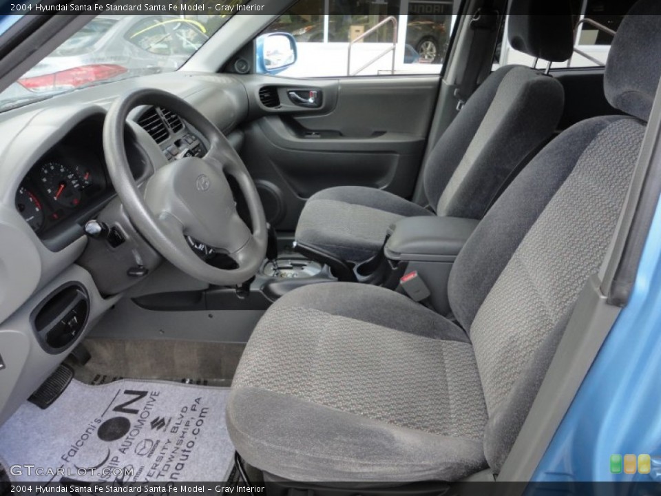 Gray Interior Photo for the 2004 Hyundai Santa Fe  #52886166