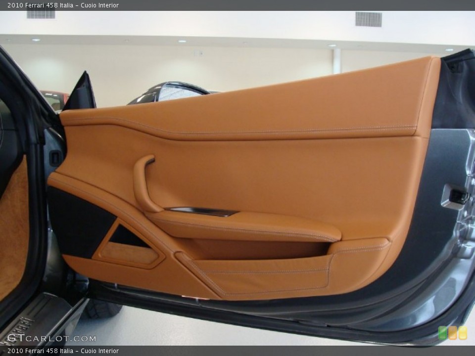 Cuoio Interior Door Panel for the 2010 Ferrari 458 Italia #52886559