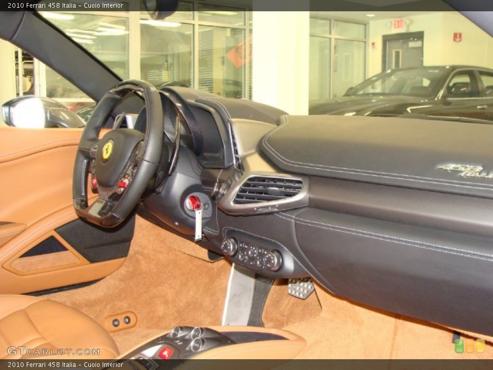 Cuoio Interior Dashboard for the 2010 Ferrari 458 Italia #52886574