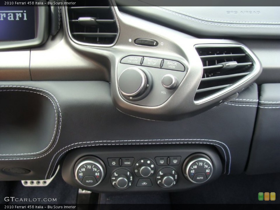 Blu Scuro Interior Controls for the 2010 Ferrari 458 Italia #52888101