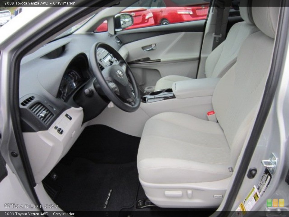 Gray Interior Photo for the 2009 Toyota Venza AWD #52889298