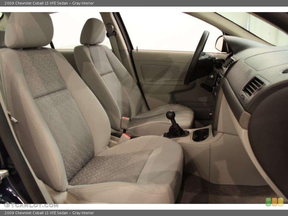 Gray Interior Photo for the 2009 Chevrolet Cobalt LS XFE Sedan #52890013