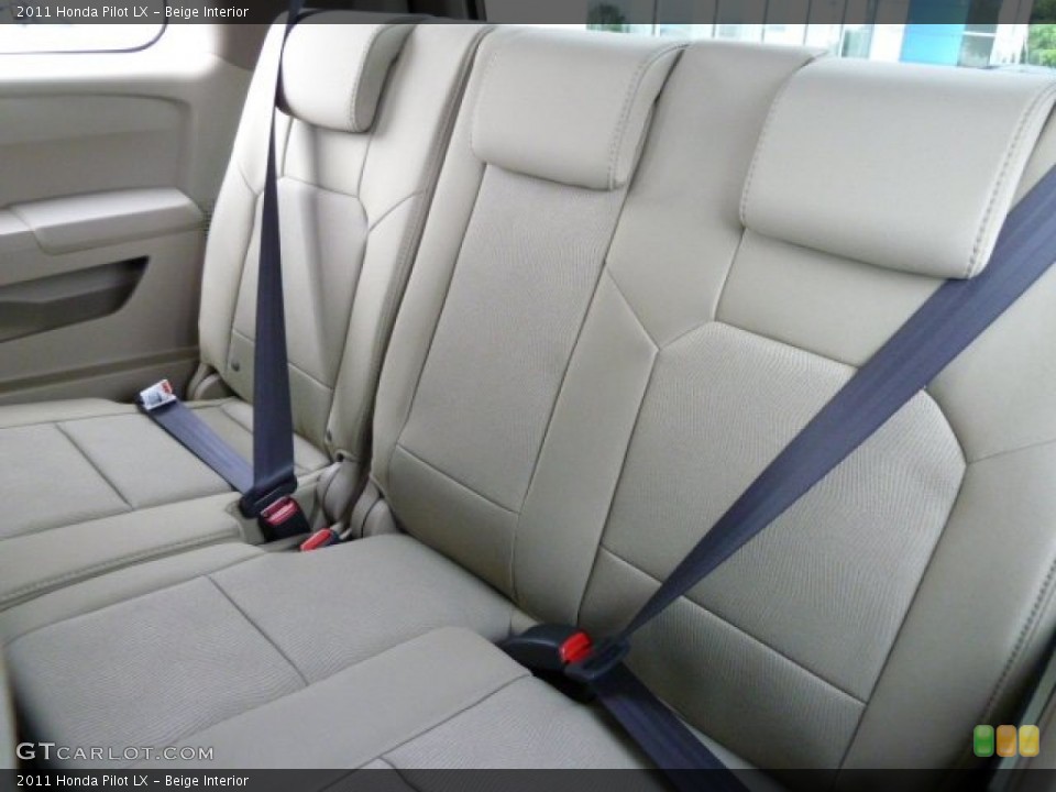Beige Interior Photo for the 2011 Honda Pilot LX #52892313