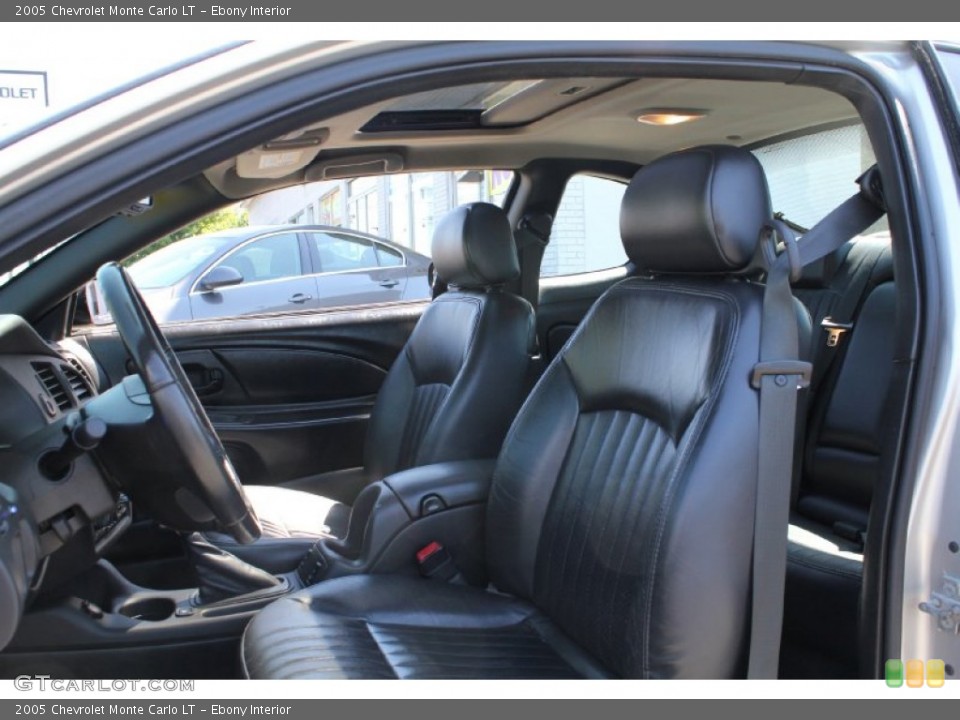 Ebony Interior Photo for the 2005 Chevrolet Monte Carlo LT #52901484