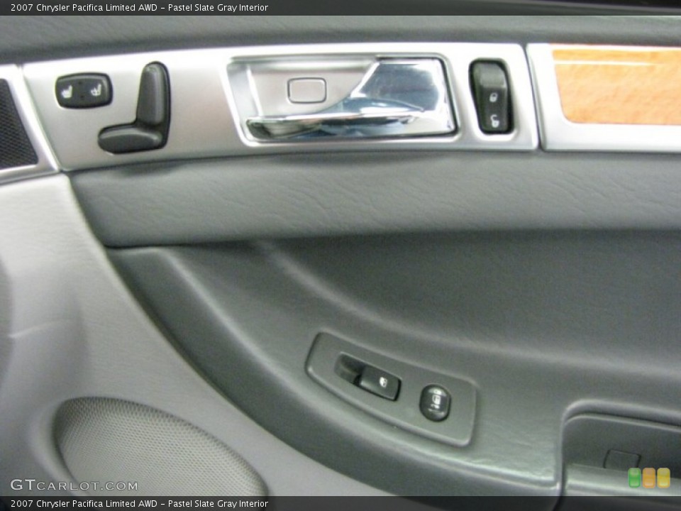 Pastel Slate Gray Interior Controls for the 2007 Chrysler Pacifica Limited AWD #52906263