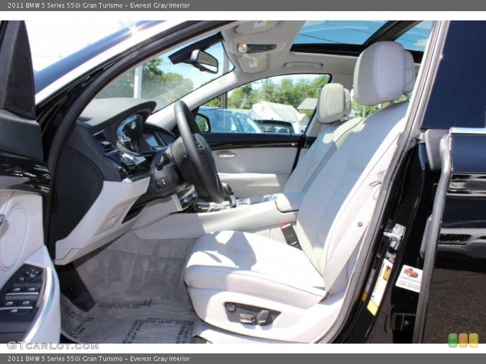 Everest Gray Interior Photo for the 2011 BMW 5 Series 550i Gran Turismo #52908582