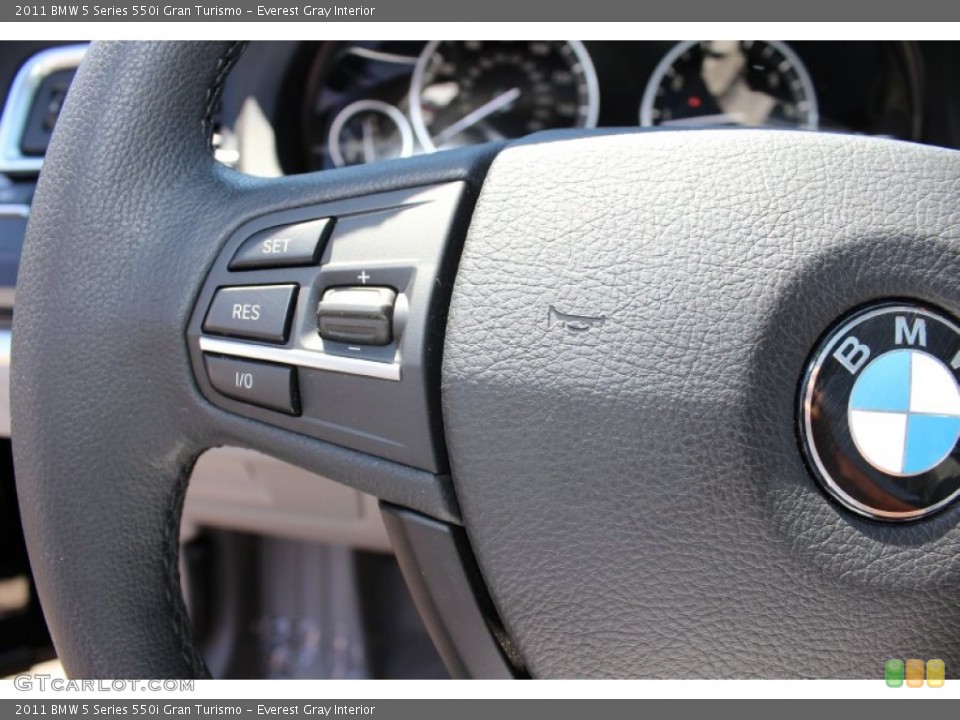 Everest Gray Interior Controls for the 2011 BMW 5 Series 550i Gran Turismo #52908636