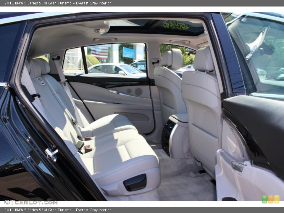 Everest Gray Interior Photo for the 2011 BMW 5 Series 550i Gran Turismo #52908762