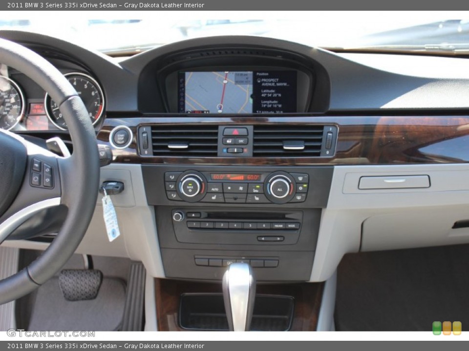 Gray Dakota Leather Interior Controls for the 2011 BMW 3 Series 335i xDrive Sedan #52909581