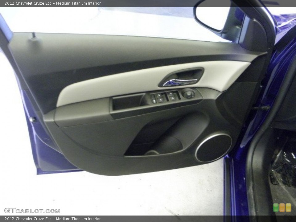 Medium Titanium Interior Door Panel for the 2012 Chevrolet Cruze Eco #52910979