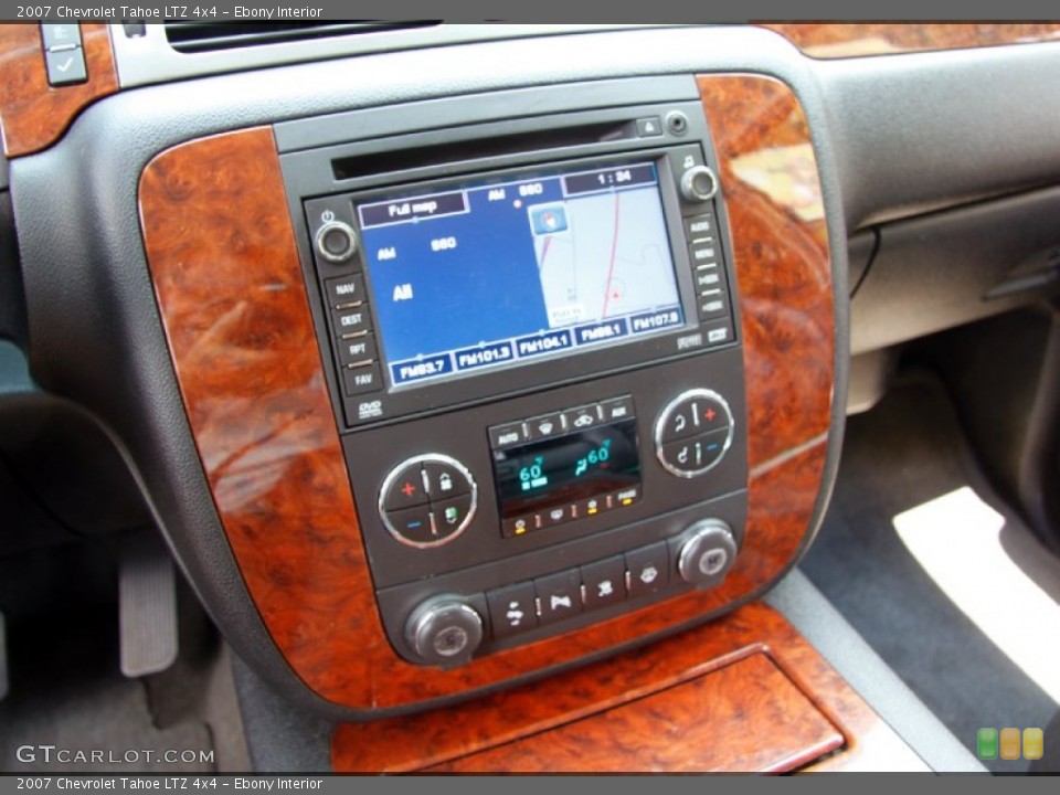 Ebony Interior Navigation for the 2007 Chevrolet Tahoe LTZ 4x4 #52914102
