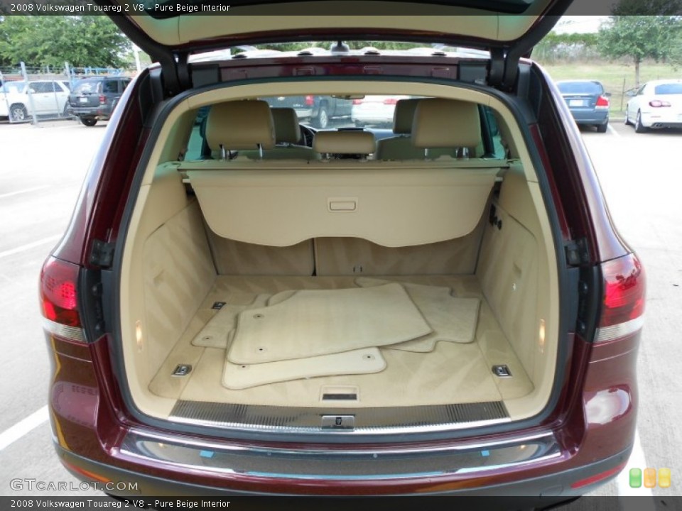 Pure Beige Interior Trunk for the 2008 Volkswagen Touareg 2 V8 #52915179