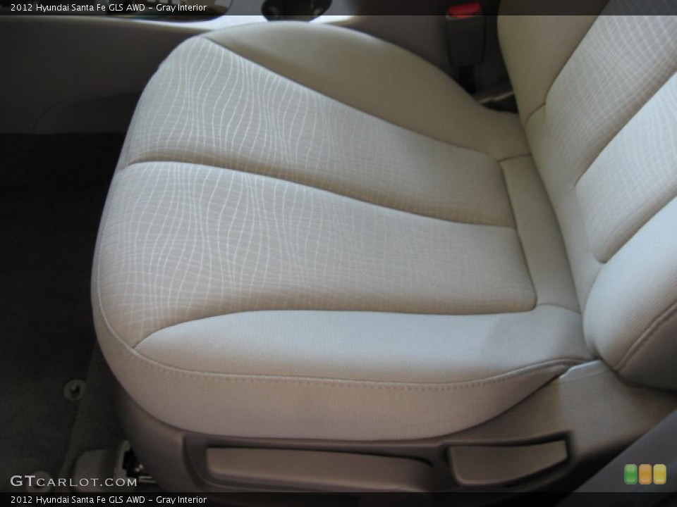 Gray Interior Photo for the 2012 Hyundai Santa Fe GLS AWD #52922800