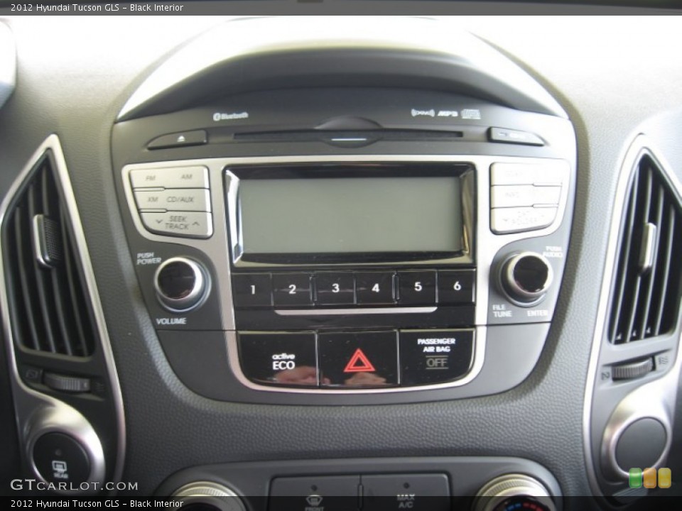 Black Interior Controls for the 2012 Hyundai Tucson GLS #52923808